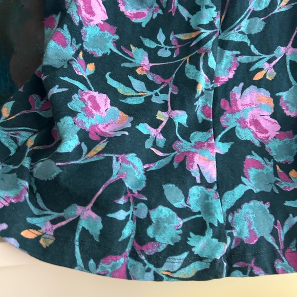 D&Co Teal and Purple Floral Top XL - Picture 11 of 16